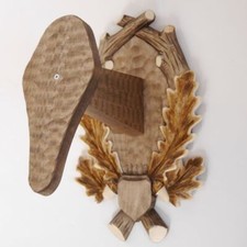 geschnitztes Trophäenschild