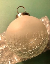 Nostalgie Weihnachtskugel hochwertiges Unikat aus gefrostetem Glas 7,5 cm