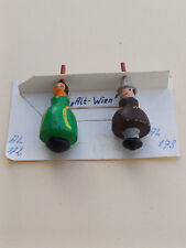 wk2  Holzfiguren Paar Trachten WHW aus  ALT WIEN