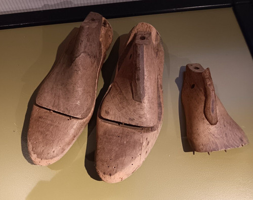 Paar sehr alte schuhleisten - 1,