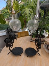 Paar Glas und Eisen Wein Dekanter Belüfter verziert Vintage Hausbar Dekor