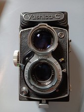 Rolleicord Nachbau : Yashica C  TLR mit Yashikor   3,5  / 80 mm  