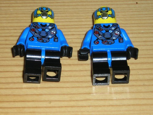 Lego ufo droid - x,