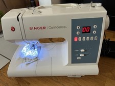 Singer confidence 7465 Nähmaschine w.Neu + Nähset