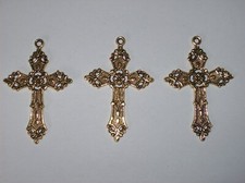 3 Stück Charms, Anhänger, Kreuz, goldfarbener Modeschmuck, 37 x 52 mm