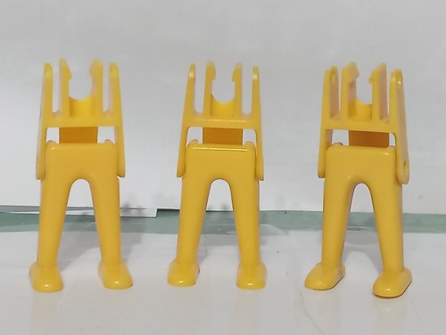 Playmobil gelbe beine - x3, feste