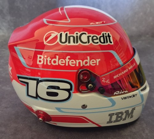 Bell helm charles - :,
