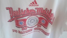 Adidas FC Bayern München T-Shirt in Größe XS ca. 164/170 Deutscher Meister 2010