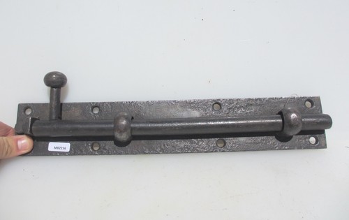 Riesiges antikes eisen - riesiges,