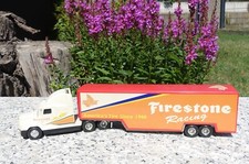 Ertl Firestone Freightliner Tractor mit Sleeper - Truck mit Auflieger - Made USA