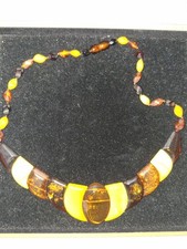  Bernsteinkette/ Kleopatra