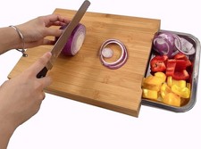 Schneidebrett aus Holz aus