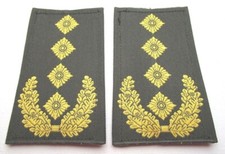 KLETT  Rangabzeichen Heer General ****  gold/oliv Bw Schulter Klappen Schlaufen 