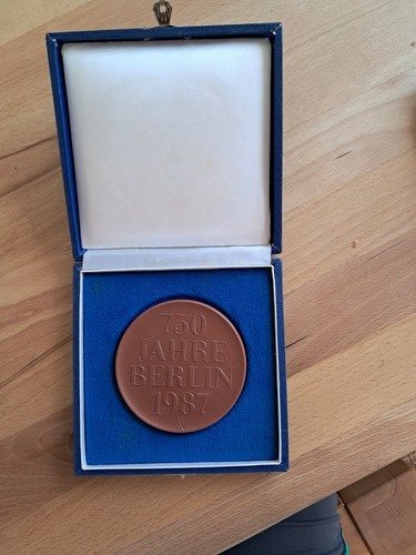 Medaille zum 750 jahrestag von - zum,