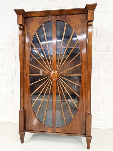 Vitrine biedermeier nussbaum - vitrine,