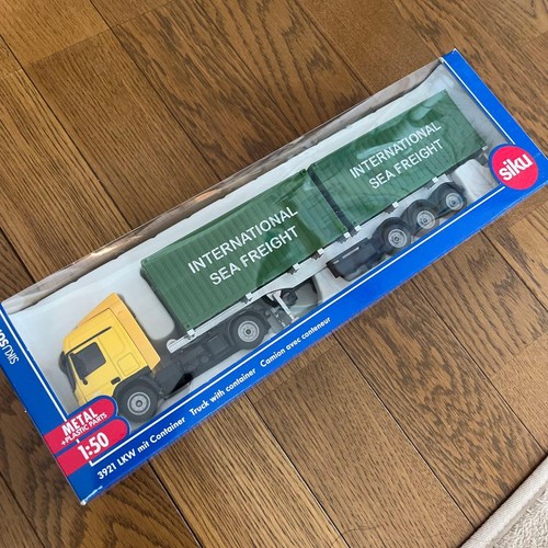 Siku truck with container and - truck,