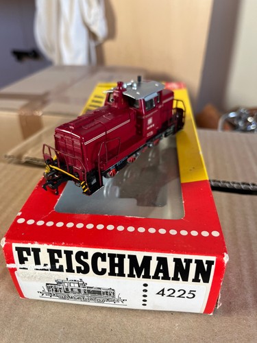 Fleischmann lok 4225 in - fleischmann,