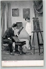 52300076 - Terni Alterocca Frau Koffer Portraits Staffelei