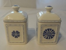 Villeroy & Boch " Farmhouse Touch  Blueflowers  2  Dosen f. Gewürze , Marmelade