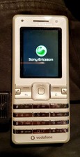 Sony Ericsson K770i SILBERN