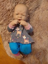 Ganzkörper Junge Frühchen