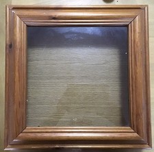 HOLZ PRÄSENTATIONSVITRINE