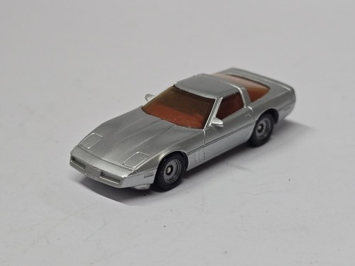 Monogram chevrolet corvette - monogram,