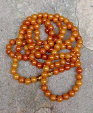 Alte bernsteinfarbene Bakelit