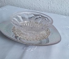 Kleine Glasschüssel auf