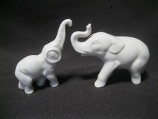 2 kleine Porzellan Elefanten