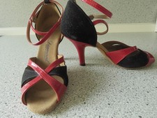 Schicke Tanzschuhe/Tango, Gr. 4.5, schwarz-rot, Diamant, 9 cm Höhe, gut erhalten