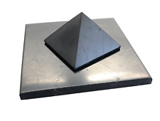 Schungit Set Pyramide poliert 5cm mit Platte poliert 10x10cm Set Dekoration