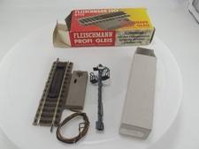 72) Fleischmann 6112 elektr. Entkupplungsgleis +  6415 Signal  UNBENUTZT + OVP