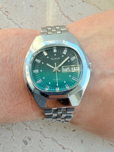 Eine slava uhr schönem - eine,