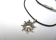 Sonne Sonnenanhänger silberfarbig Metall Kettenanhänger Anhänger mit Öse  3 cm