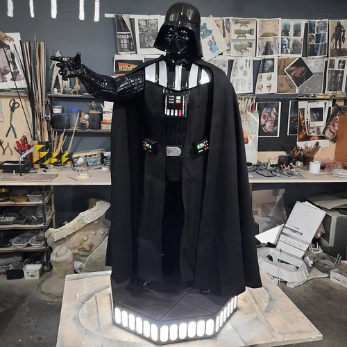 Darth vader life size - 1:1,