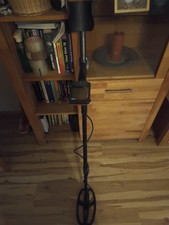 Metalldetektor Quest Q40 inklusive großer Corse Strike Tiefen Suchspule