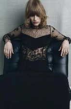 ZARA KLEID MIT SPITZE UND