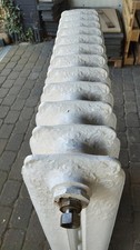 Gussheizkörper auf Füßen
