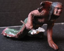 * Elastolin - Indianer mit Tomahawk - Plastinol/Lineol/Massefigur - ca. 1950 *