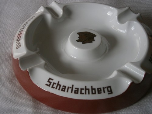 Stammtisch-Aschenbecher