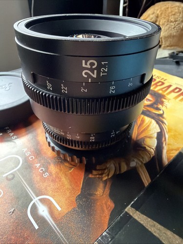 Slr magic hyperprime - magic,