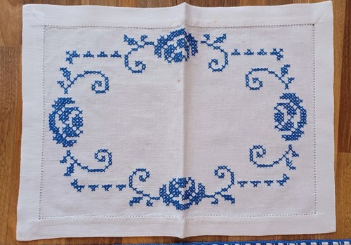 Handarbeit deckchen kreuzstich - handarbeit,