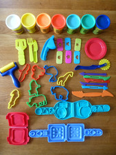 Konvolut - Sammlung - PLAY DOH - Zubehör  - Knete + Knetzubehör