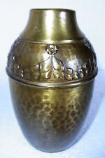 #4280# Alte verzierte Messing Vase, Blütendekor, punziert, signiert 1916