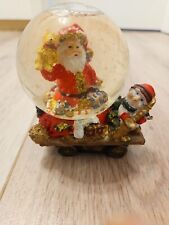 Weihnachtliche Schneekugel ca 12 cm hoch