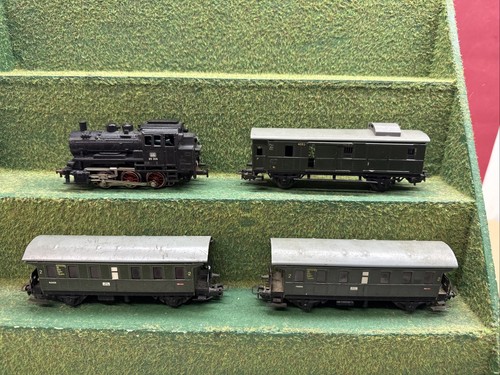 Märklin dampflok und drei - und,