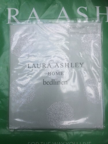 Laura ashley housewife - laura,
