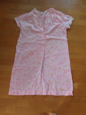 Altes Damennachthemd in rosa, Gr. 40, Ca 1970 / 1980, Spitzen z.T. Lose