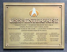 U.S.S. ENTERPRISE NCC 1701-D Star Trek TNG Plakette Dedication Plaque Eaglemoss